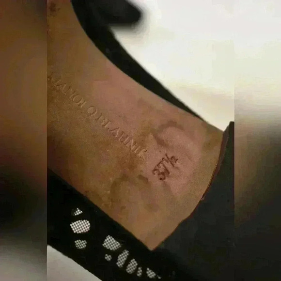 MANOLO BLAHNIK Black Lace Suede Cutout Floral Round Toe Flats 37.5EU 7.5US Italy - Picture 8 of 8